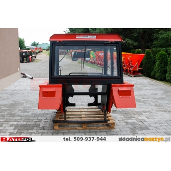 Kabina C-330 NAGLAK  >>TUR<<  metalowe błotniki kanciaste